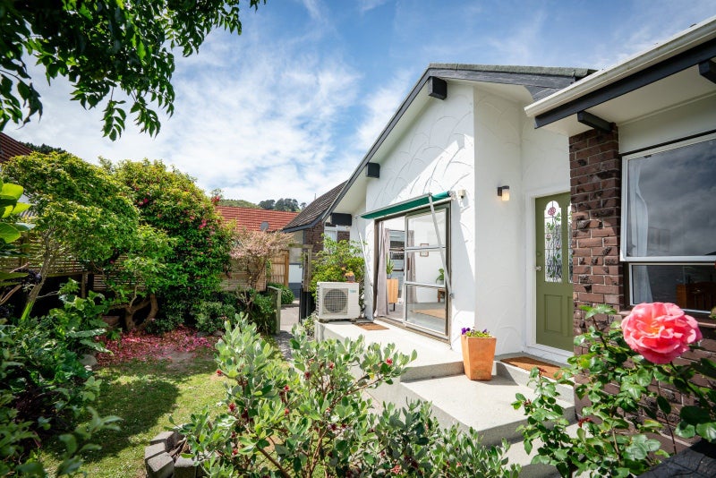 A SUNNY, STYLISH START IN THE HEART OF MIRAMAR64517212129153111