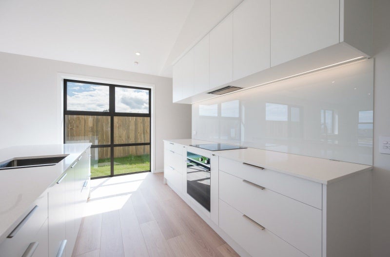 Elevated, views of the ranges, 4 bedroom, 2 living64672991185027112