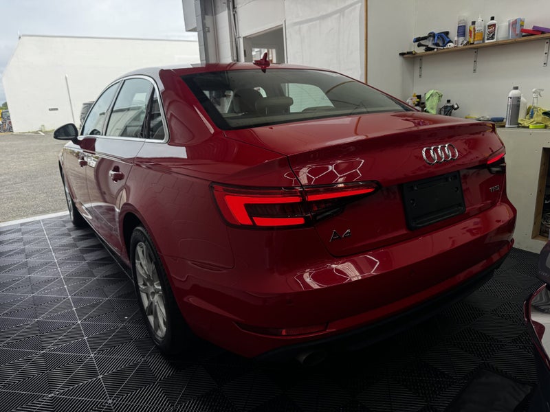 2016 Audi A464517711176195114