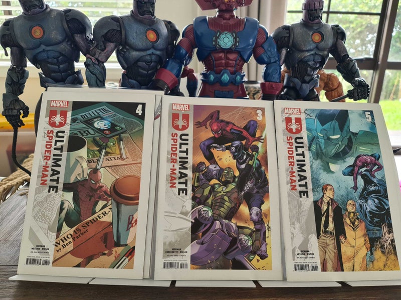 ultimate spiderman 1 2024 mint copy plus 8 more 1 to 8 total 9 comic64517824838145112