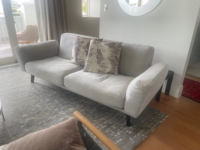 Sofa64517966997890113