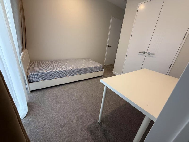 Botany Downs, 4 bedrooms64518359591297113