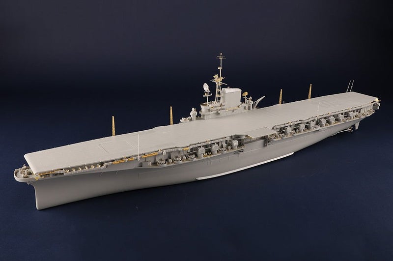 Trumpeter 1/350 Scale USS Midway CV-41 1945 Aircraft Carrier Plastic Model Ki... Carousel 2