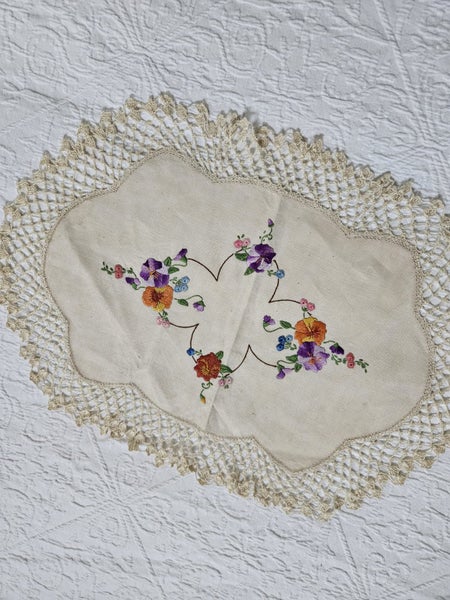 Vintage Hand Embroidered & Crochet Linen Traycloth #1 Carousel 1