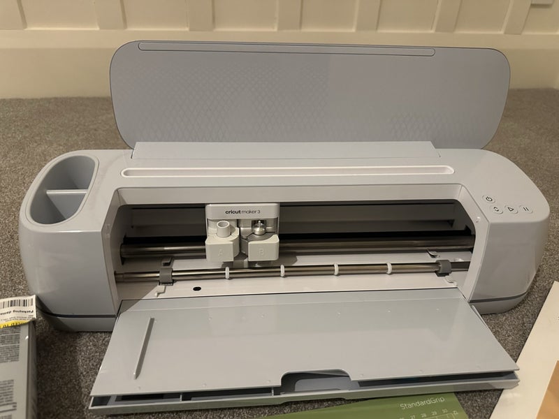 Cricut maker 3 and accessories64518980740226112