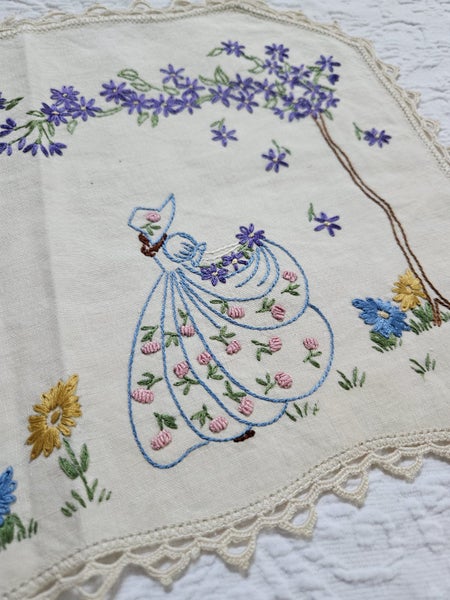 Vintage Hand Embroidered & Crochet Linen Traycloth #7 Carousel 1