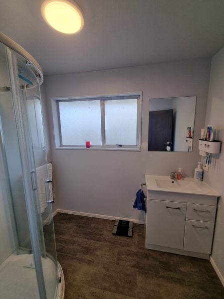 Bromley, 3 bedrooms64519023542018113