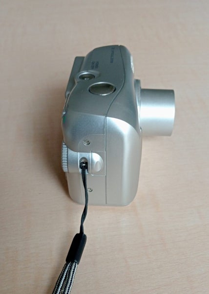 Olympus C370 3.2 mega pixel compact in new condition Carousel 2