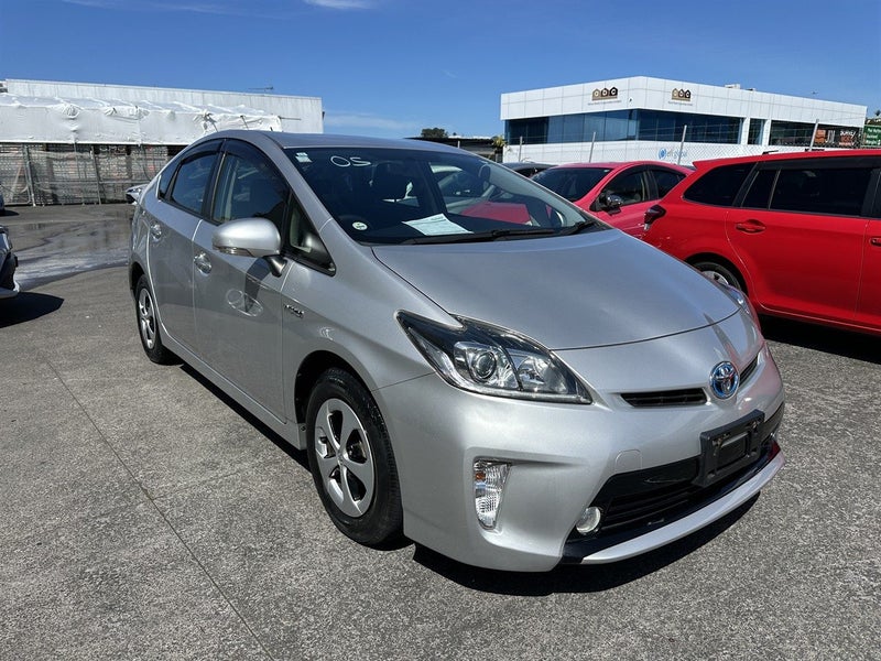 2015 Toyota Prius 1.8 S Reversing Camera64629146250371110