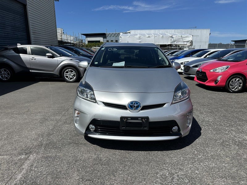2015 Toyota Prius 1.8 S Reversing Camera64629146250371111