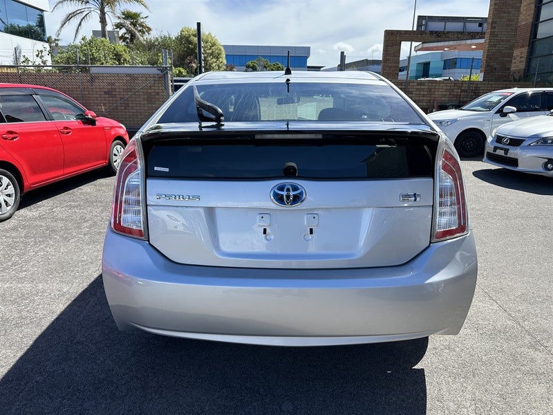 2015 Toyota Prius 1.8 S Reversing Camera64629146250371114