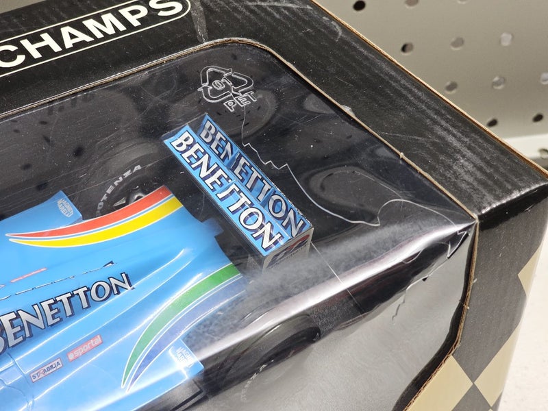 1/18 Benetton Playlife B200 - Alexander Wurz 2000 Formula 1 Carousel 3
