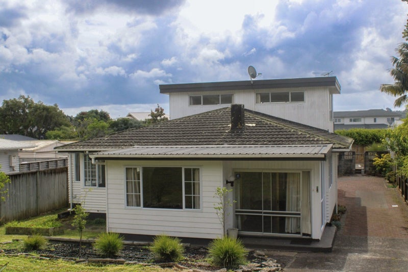 Mangere Bridge, 5 bedrooms64519871066881111