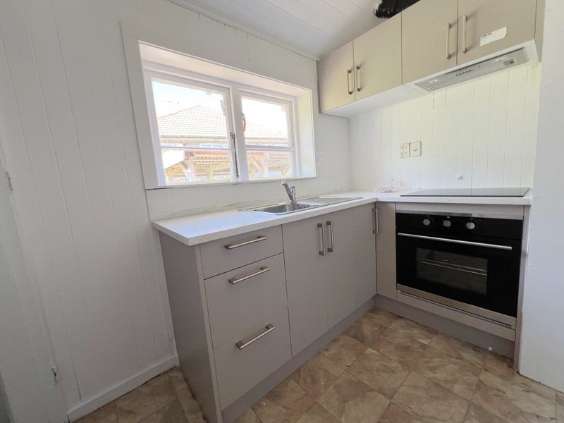 Mount Roskill, 2 bedrooms64519984438786111