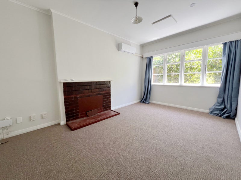 Mount Roskill, 2 bedrooms64519984438786114