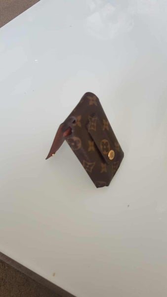 Authentic Louis Vuitton Monogram iPod Case – Versatile Key Holder & Card Case64520989702146111