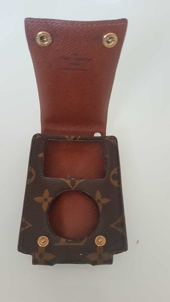 Authentic Louis Vuitton Monogram iPod Case – Versatile Key Holder & Card Case64520989702146112