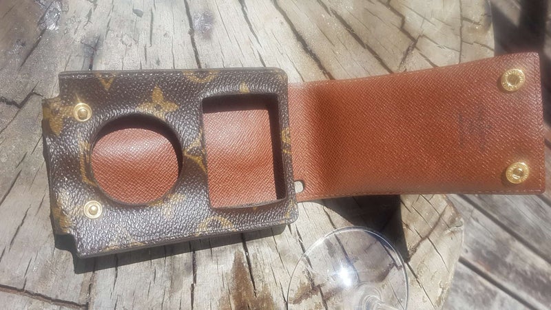 Authentic Louis Vuitton Monogram iPod Case – Versatile Key Holder & Card Case64520989702146114