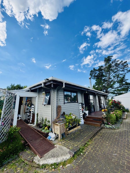 Wattle Downs, 4 bedrooms64525170328451113