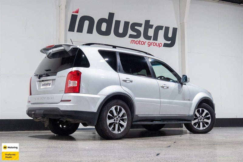 2015 SsangYong Rexton SPR 7S 4WD NZ New64522942293506111