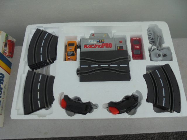 +-+- RACING PRO SLOT CAR SET -+-+ Carousel 2