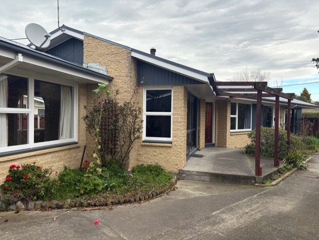 Your Blank Slate! A Full 160m² Home for Just $431/m² Carousel 1