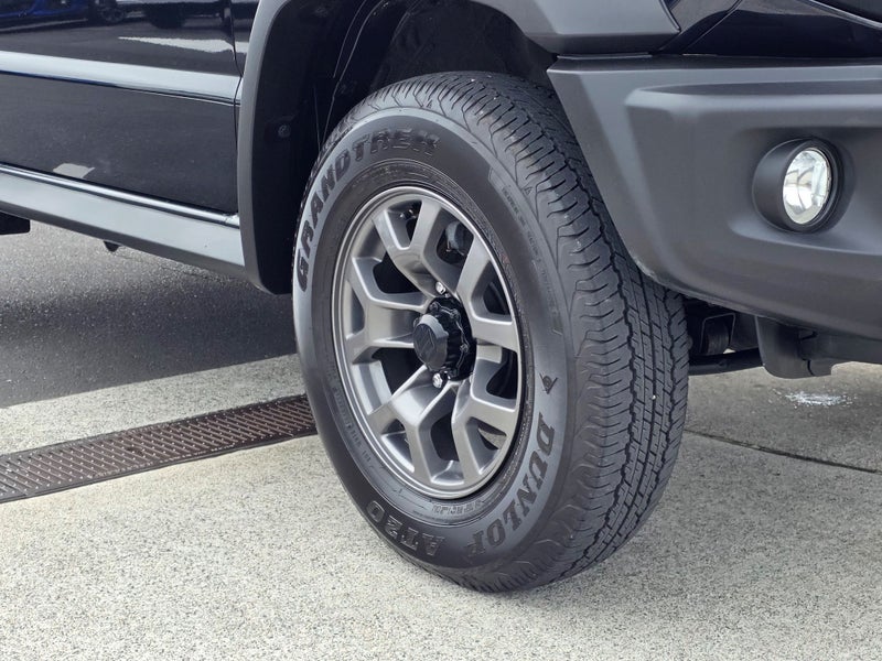 2024 Suzuki Jimny64525336978178111