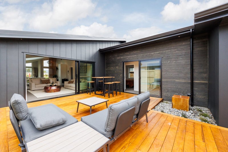 Architectural New Build – Fitzherbert64525627835394112