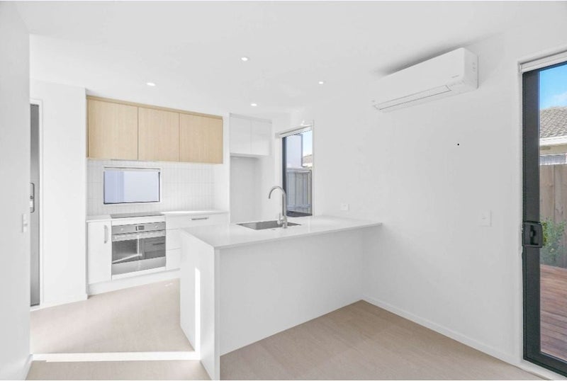 Waltham, 2 bedrooms64525724902275112