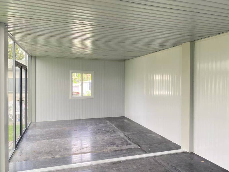 8*4m TINY HOUSE / PORTABLE UNIT / CABIN / OFFICE Carousel 8