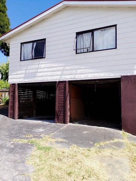 Te Atatu South, 3 bedrooms64525917934465110