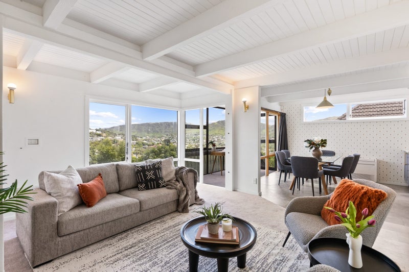 Sunny Architectural Perfection64525918035074112