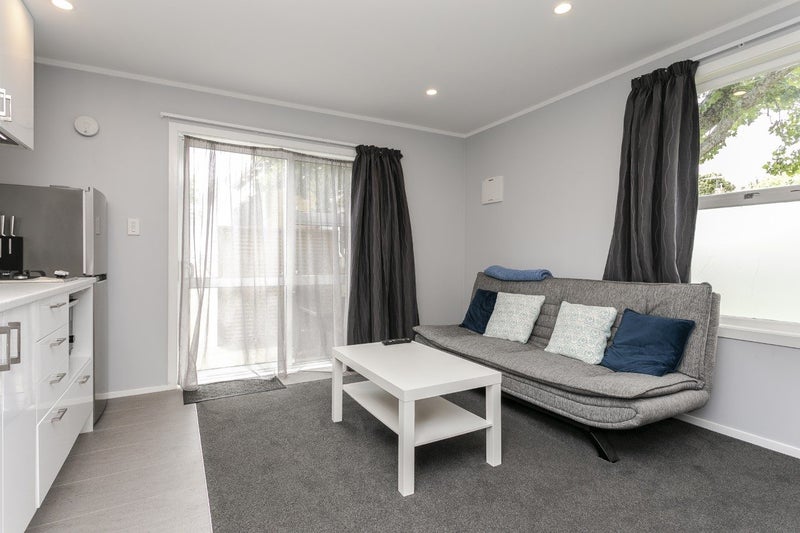 Sandringham, Studio64526112095105113