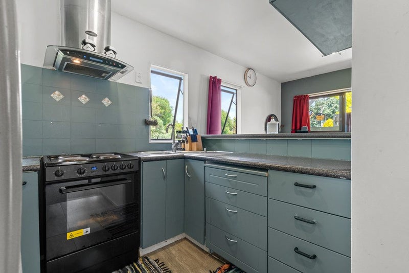 Vendors Can't Hold On64526223516417112