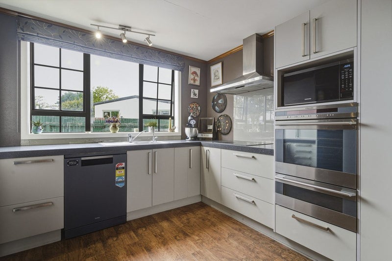 Modern Comforts, Classic Charm, Prime Milton Locat64526320022403113