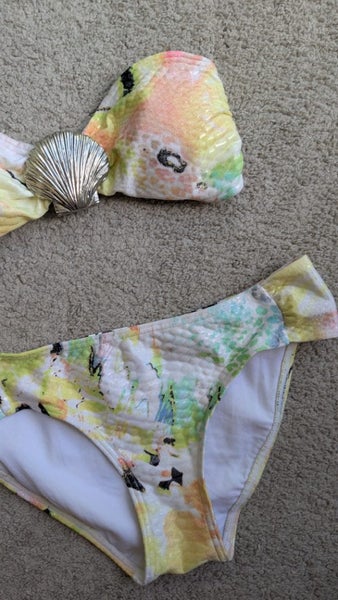 Rusty Shell Bikini Carousel 1