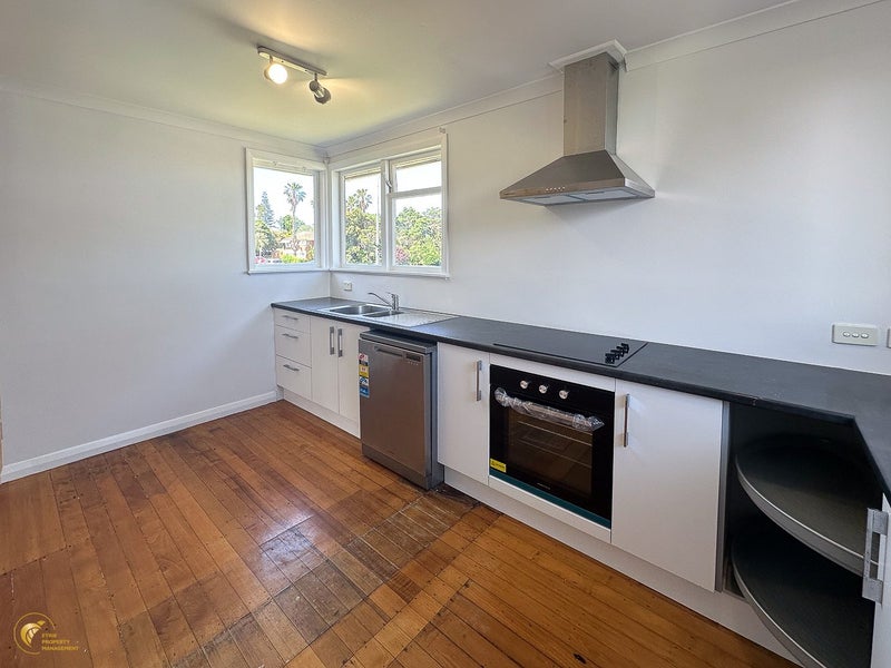 Glen Innes, 3 bedrooms64526723735426113