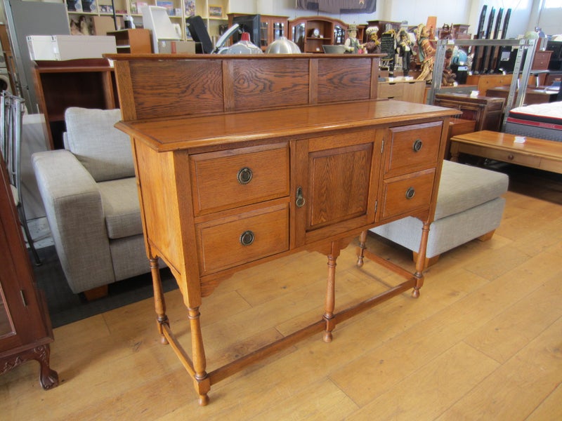 Vintage Solid Oak Sideboard Carousel 1