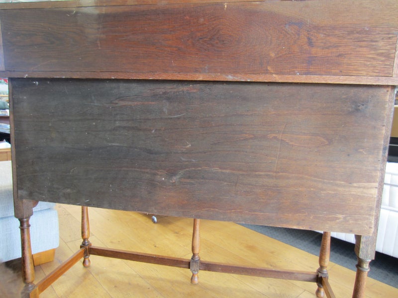 Vintage Solid Oak Sideboard Carousel 19