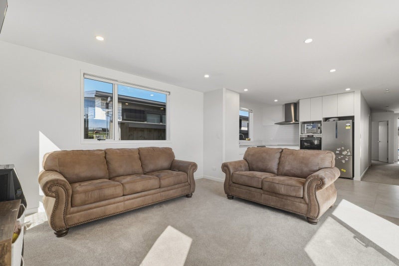 Where Learning and Living Come Easy64526723700739114