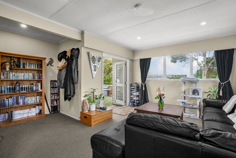 Solid, Sunny & Full of Potential64527227491202112