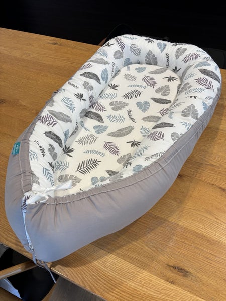 Baby Lounger - Taylorson Carousel 1