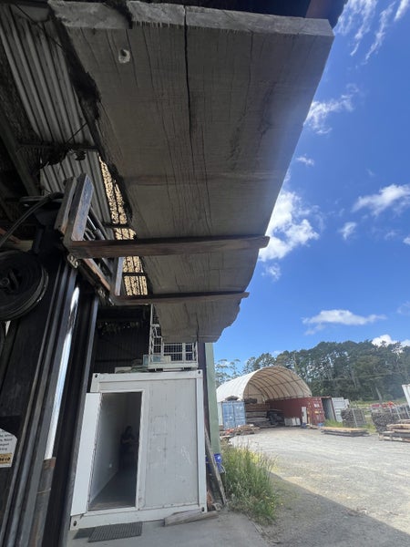 Solid 320 cm Rata Slab – 320 × 80/70 × 8.5cm (~190 kg)64527241736323114