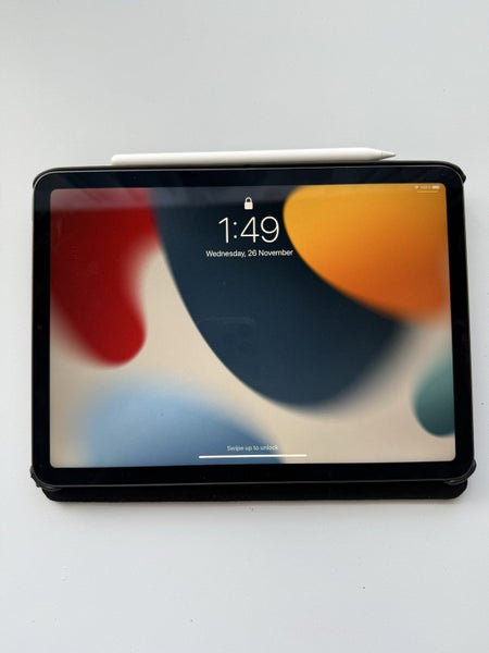 iPad Air 5th Gen + Apple Pencil 2nd Gen + Case – Excellent Condition64535659013634110