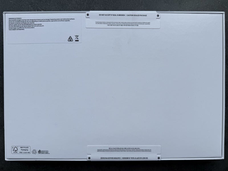 Galaxy Tab S10 FE 5G brand new, still sealed in original box Carousel 2