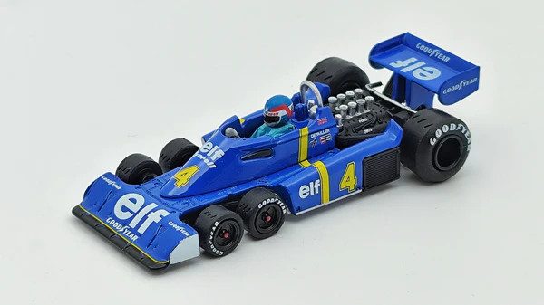 Mini GT Tyrrell P34 #4 Patrick Depailler Carousel 2