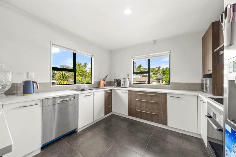 Vendor Says Must Sell64527606433154114