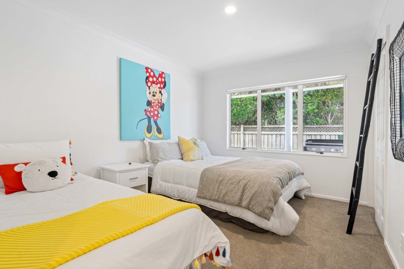 Seconds from the Surf Club64527606485762114