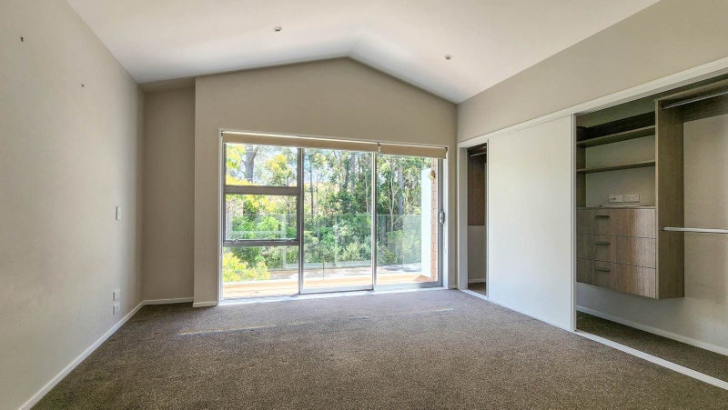 Silverdale, 3 bedrooms64527606467969112