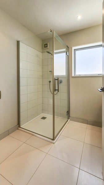 Silverdale, 3 bedrooms64527606467969113